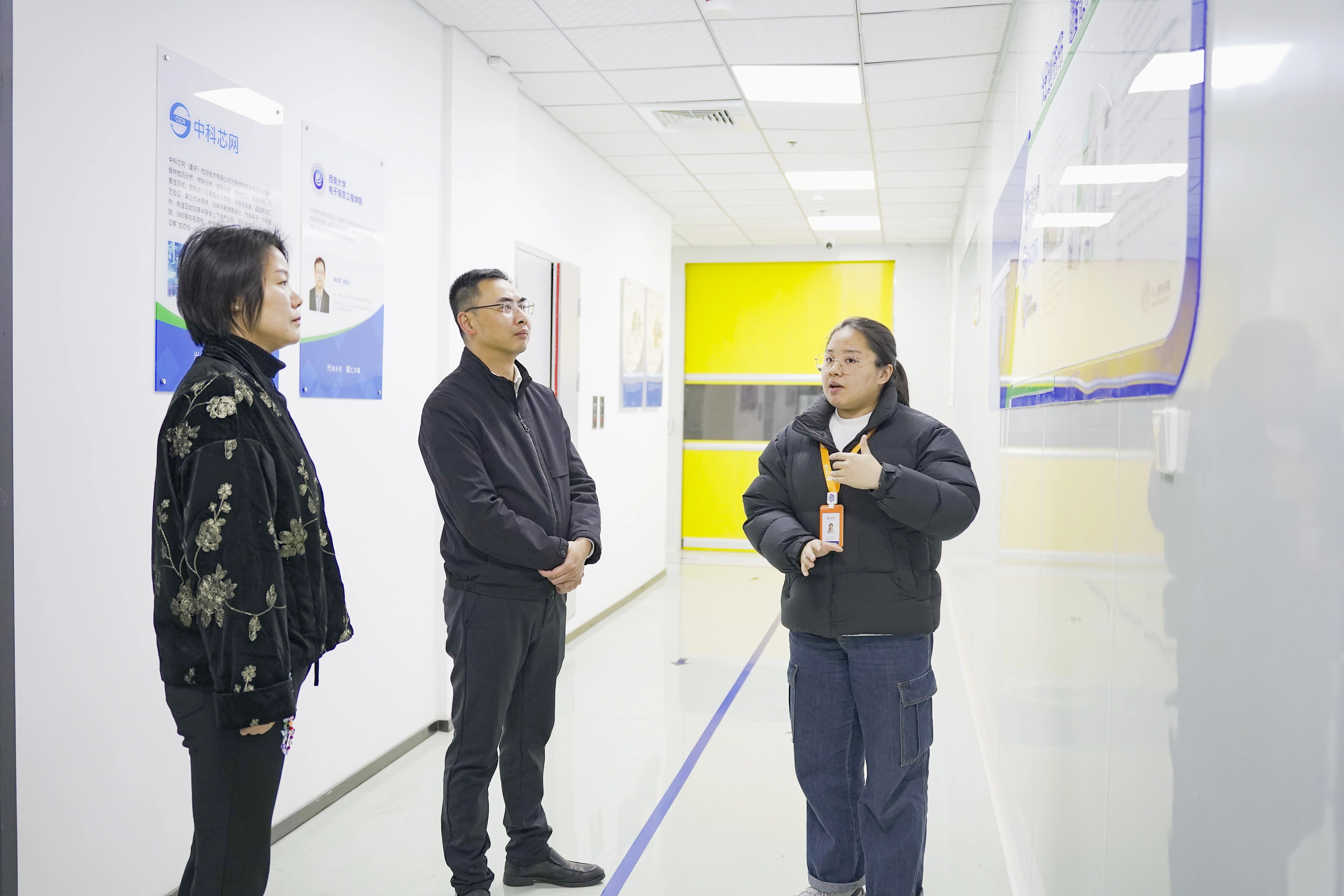 2-260126145U61b.jpg 2-260126145U61b.jpg